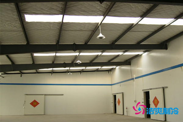 濟(jì)洪蔬菜配送中心冷庫建造完工庫內(nèi)展示